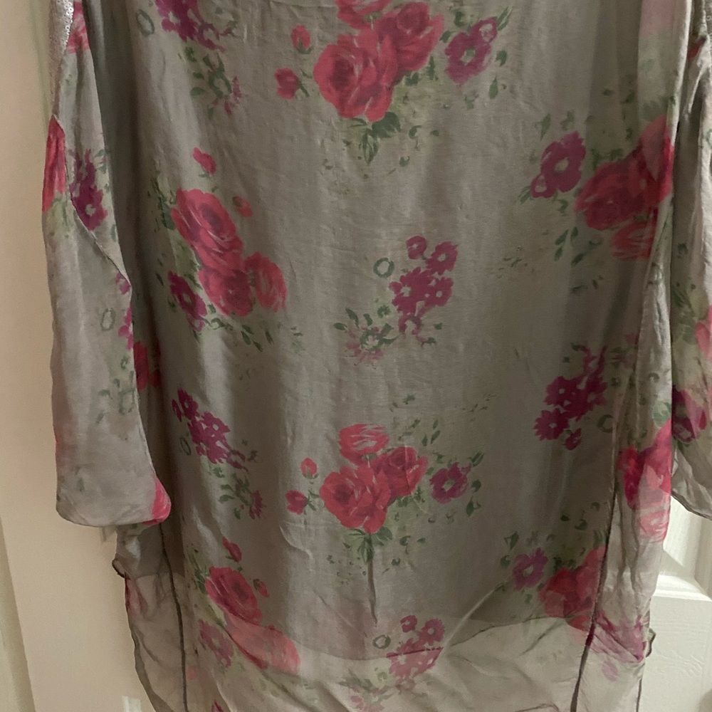 Chiffon top - Picture 2 of 4